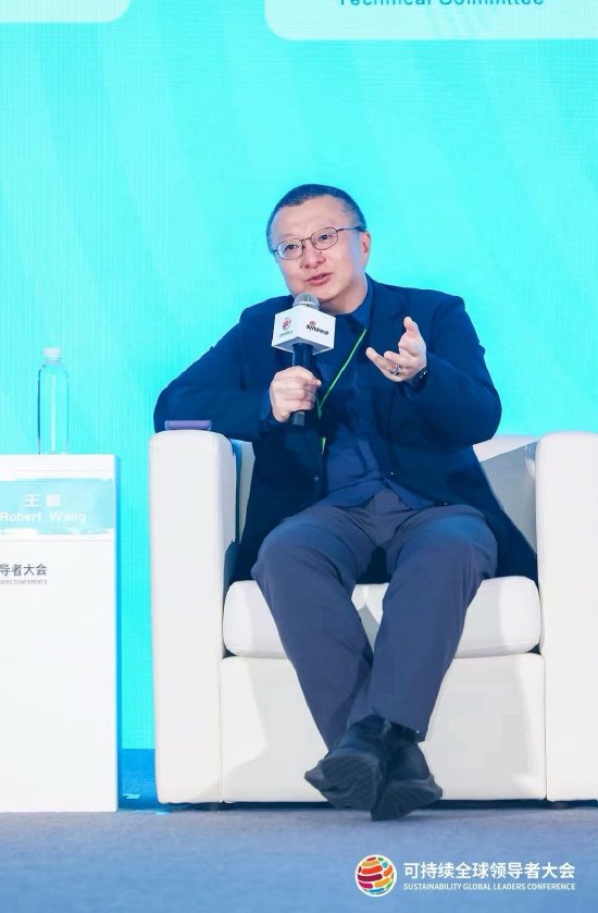 微博COO王巍：具身智能距离“iPhone时刻”	，还差真正的泛化能力